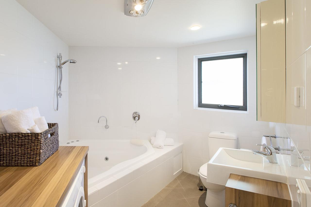 Northview 2 - Modern 2Br Townhouse L Lake View L Central Location L Spa Bath L Wifi Джиндабайн Екстер'єр фото